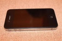 Лот: 2392015. Фото: 3. Iphone 4 c чехлом (задней крышкой... Красноярск