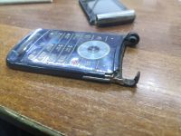 Лот: 19565343. Фото: 4. Motorola razr2 V8 на запчасти