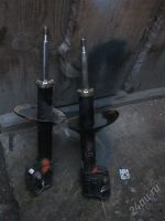 Лот: 2107021. Фото: 2. стойки KYB субару легаси 2002г. Автозапчасти