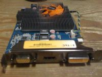 Лот: 1746165. Фото: 2. Видеокарта PCI-E GeForce GT240... Комплектующие