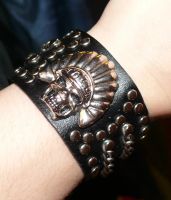 Лот: 11652528. Фото: 2. браслет с клепками и кнопками... Часы, аксессуары