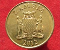 Лот: 10999629. Фото: 2. Монета №19008 Замбия. Монеты