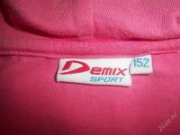 Лот: 1154204. Фото: 2. Толстовка Demix на девочку, рост... Одежда и аксессуары