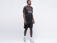 Лот: 24979562. Фото: 2. Футбольная форма Puma AC Milan. Спортивная одежда