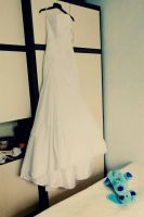 Лот: 3581924. Фото: 2. Свадебное платье с ручной вышивкой. Свадебная мода
