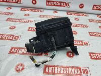 Лот: 20901312. Фото: 2. Блок предохранителей Toyota Vitz... Автозапчасти
