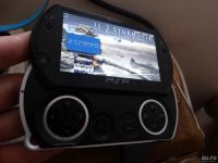 Лот: 7938509. Фото: 2. Игровая консоль psp go. Игровые приставки, консоли, видеоигры