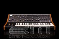 Лот: 12888746. Фото: 3. Moog Subsequent 37 :. Музыкальные инструменты и оборудование