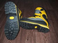 Лот: 5014302. Фото: 4. Ботинки альпинистские La Sportiva...