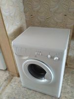 Лот: 9588689. Фото: 3. Стиральная машина Indesit. Бытовая техника