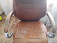 Лот: 9096493. Фото: 2. Кресло кожаное. Офисная мебель и домашние кабинеты