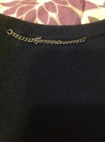 Лот: 6811570. Фото: 5. Стильный яркий свитер темно-синего...