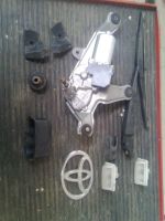 Лот: 8318357. Фото: 2. Toyota Wish 2003 остатки крышки... Автозапчасти