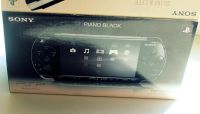 Лот: 4379346. Фото: 2. PSP 2008 Прошитая + Флешка 4Gb... Игровые приставки, консоли, видеоигры