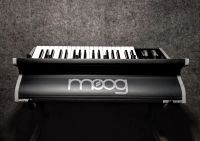 Лот: 11303469. Фото: 3. MOOG Little Phatty Stage2 - аналоговый... Музыкальные инструменты и оборудование
