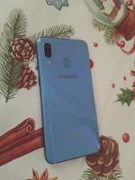 Лот: 19681279. Фото: 2. Samsung galaxy A40. Смартфоны, связь, навигация