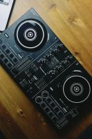 Лот: 25820975. Фото: 3. Pioneer DDJ-200 Диджейский пульт. Красноярск