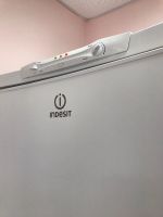 Лот: 18308523. Фото: 2. Холодильник Indesit (1466). Крупная бытовая техника