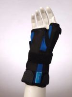 Лот: 10234429. Фото: 3. Бандаж FOSTA kids запястья для... Красота и здоровье