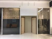 Лот: 9657010. Фото: 2. Монтаж рекламного плаката на стекло. Реклама, дизайн, полиграфия