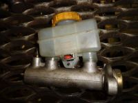 Лот: 14258405. Фото: 2. Главный тормозной цилиндр SUBARU... Автозапчасти
