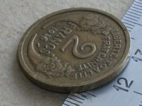 Лот: 19857582. Фото: 3. Монета 2 франк два Франция 1933... Коллекционирование, моделизм