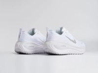 Лот: 25580266. Фото: 3. Кроссовки Nike Vomero 18. Одежда, обувь, галантерея