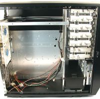 Лот: 9850180. Фото: 3. Gigabyte 3D Aurora 570 Black Full-Tower. Компьютеры, оргтехника, канцтовары