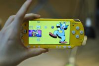 Лот: 9515682. Фото: 6. PSP SlimLite Yellow:The Simpsons...