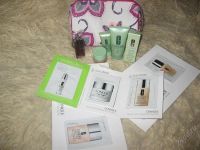 Лот: 414510. Фото: 2. Косметичка Clinique и образцы. Парфюмерия