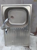 Лот: 17271178. Фото: 2. Мойка кухонная 78х50 см со смесителем. Сантехника, водопровод