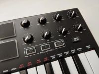 Лот: 20851273. Фото: 2. Akai PRO MPK mini MK2 midi-Клавиатура. Музыкальные инструменты