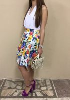 Лот: 9669971. Фото: 2. Юбка белая с цветочным принтом... Женская одежда