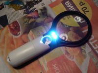 Лот: 6749698. Фото: 2. Хорошая удобная лупа на батарейках. Оптические приборы