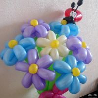 Лот: 1977870. Фото: 3. Ромашки из воздушных шариков. Сувениры, подарки
