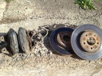 Лот: 9948435. Фото: 2. Комплект передних тормозов Nissan... Автозапчасти