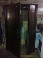Лот: 9911018. Фото: 2. Дверь входная двустворчатая металлическая. Двери, окна, фурнитура
