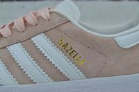 Лот: 11139024. Фото: 2. Кроссовки Adidas Gazelle OG а-л... Женская обувь