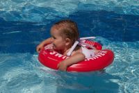 Лот: 4259531. Фото: 4. Надувной круг Swimtrainer Classic... Красноярск