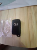 Лот: 20685050. Фото: 2. Оригинальный смарт-ключ Toyota... Оснащение, оборудование, аксессуары