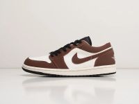 Лот: 20288196. Фото: 2. Кроссовки Nike Air Jordan 1 Low... Женская обувь