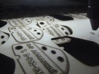 Лот: 14370039. Фото: 2. Бирки - визитки из дерева. Оборудование