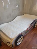 Лот: 9556043. Фото: 2. Кровать машина с матрасом. Детская мебель