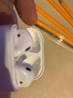 Лот: 18404651. Фото: 2. Apple AirPods оригинал. Аудиотехника