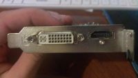 Лот: 5966369. Фото: 2. Продам видеокарту Radeon hd 5570. Комплектующие
