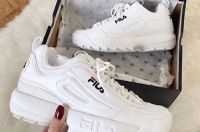 Лот: 11164366. Фото: 2. Кроссовки FILA Disruptor II. Женская обувь