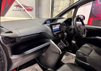 Лот: 20044725. Фото: 14. Toyota Voxy, III (R80) 2.0 CVT...