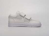 Лот: 21513823. Фото: 3. Кроссовки Nike Air Jordan 1 Low... Одежда, обувь, галантерея