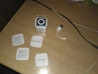 Лот: 2882138. Фото: 2. Ipod Shuffle 5th Gen 2GB Blue. Аудиотехника