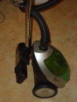 Лот: 4115837. Фото: 3. Пылесос Elenberg VC 2035 Beetle. Бытовая техника